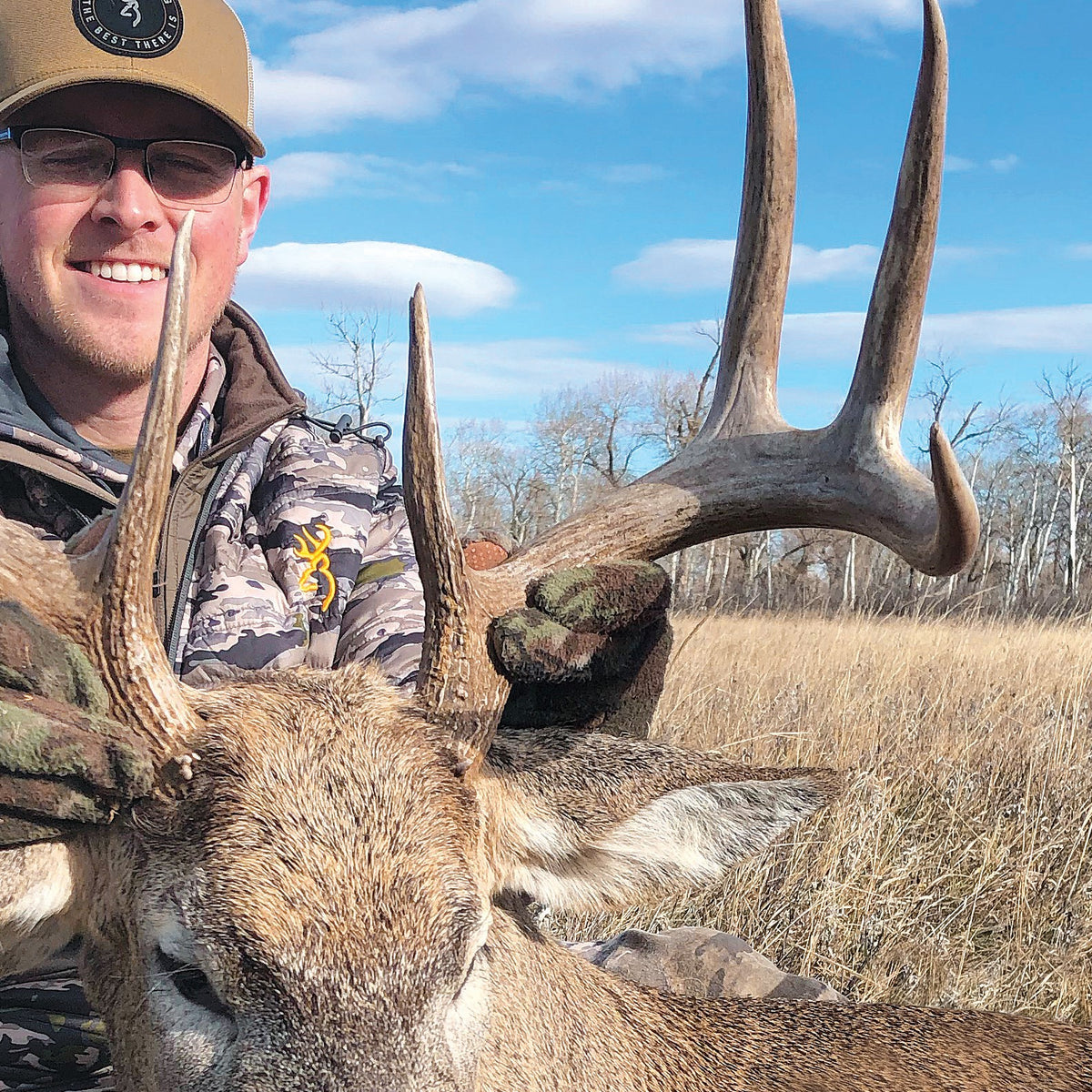 Whitetail Deer – Fish Monkey Gloves
